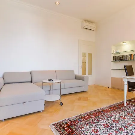 Apartment Karla Opatija